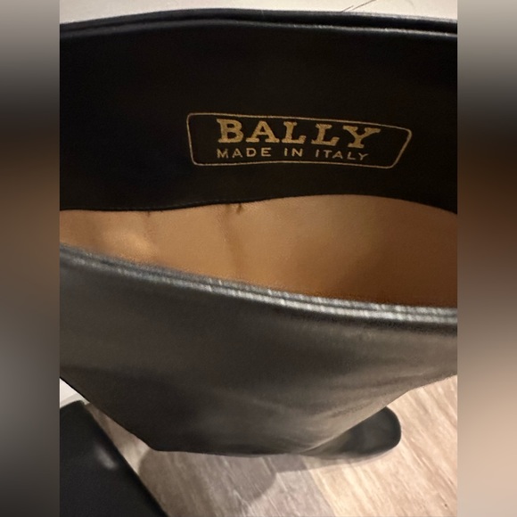 BALLY Black Leather Heeled Knee High Boots Equestrian Logo are a size 10. - Picture 10 of 11